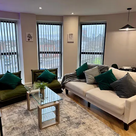 Central Leeds Apartment By The Arena With On-Site Parking דירה לידס